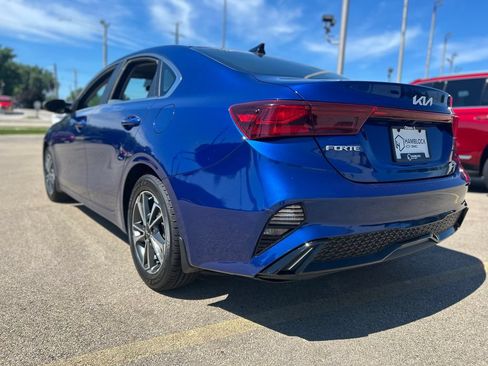 Used 2024 Kia Forte EX FWD image 4
