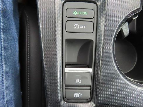 Used 2024 Honda Civic EX-L image 30