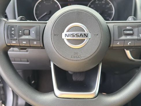 Used 2021 Nissan Rogue S FWD image 21