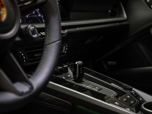 Used 2024 Porsche 911 Carrera S image 21