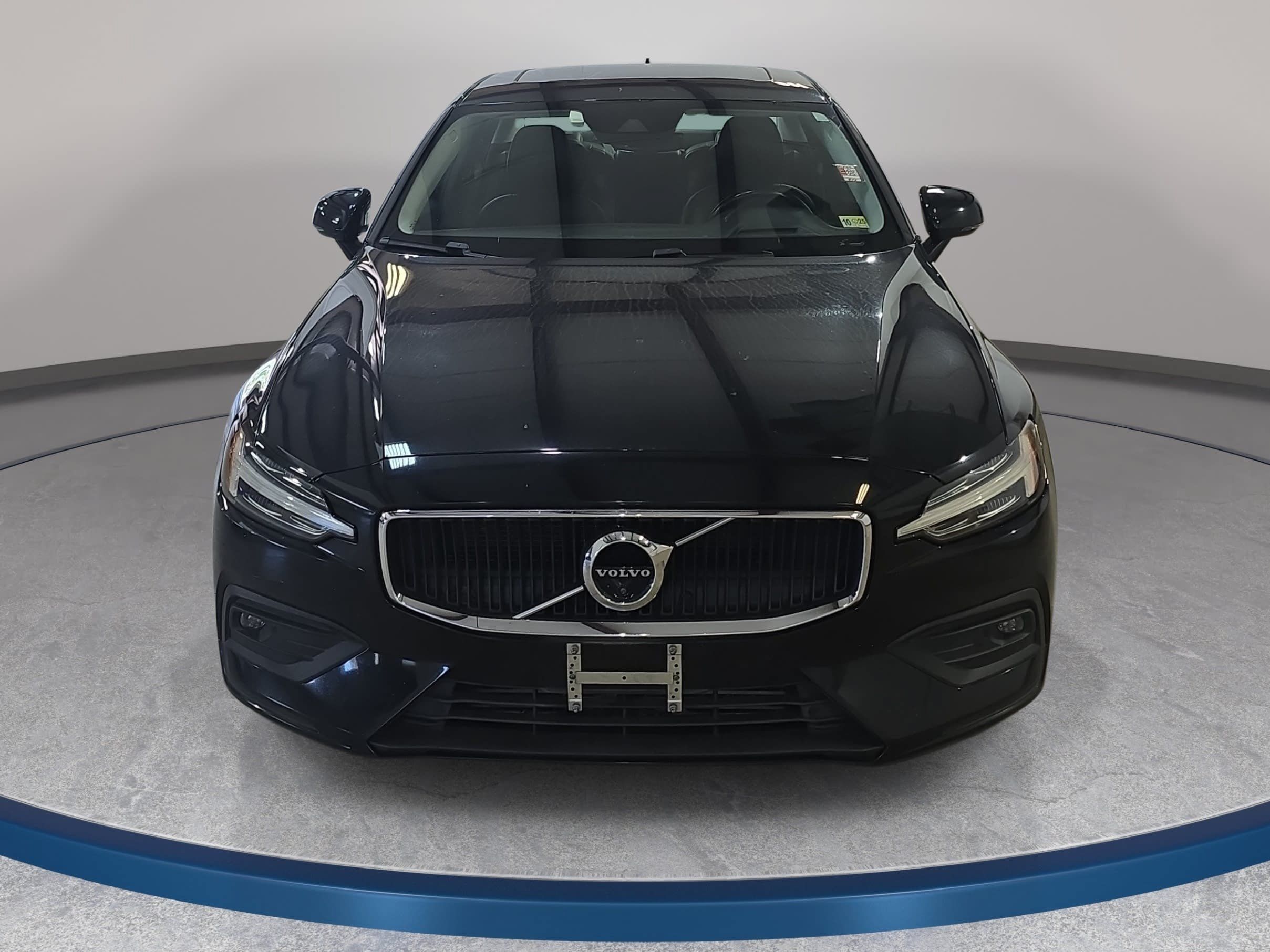 Used 2021 Volvo S60 T6 Momentum AWD/4WD image 3