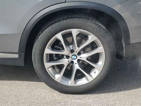 Used 2024 BMW X5 xDrive40i w/ Premium Package image 29