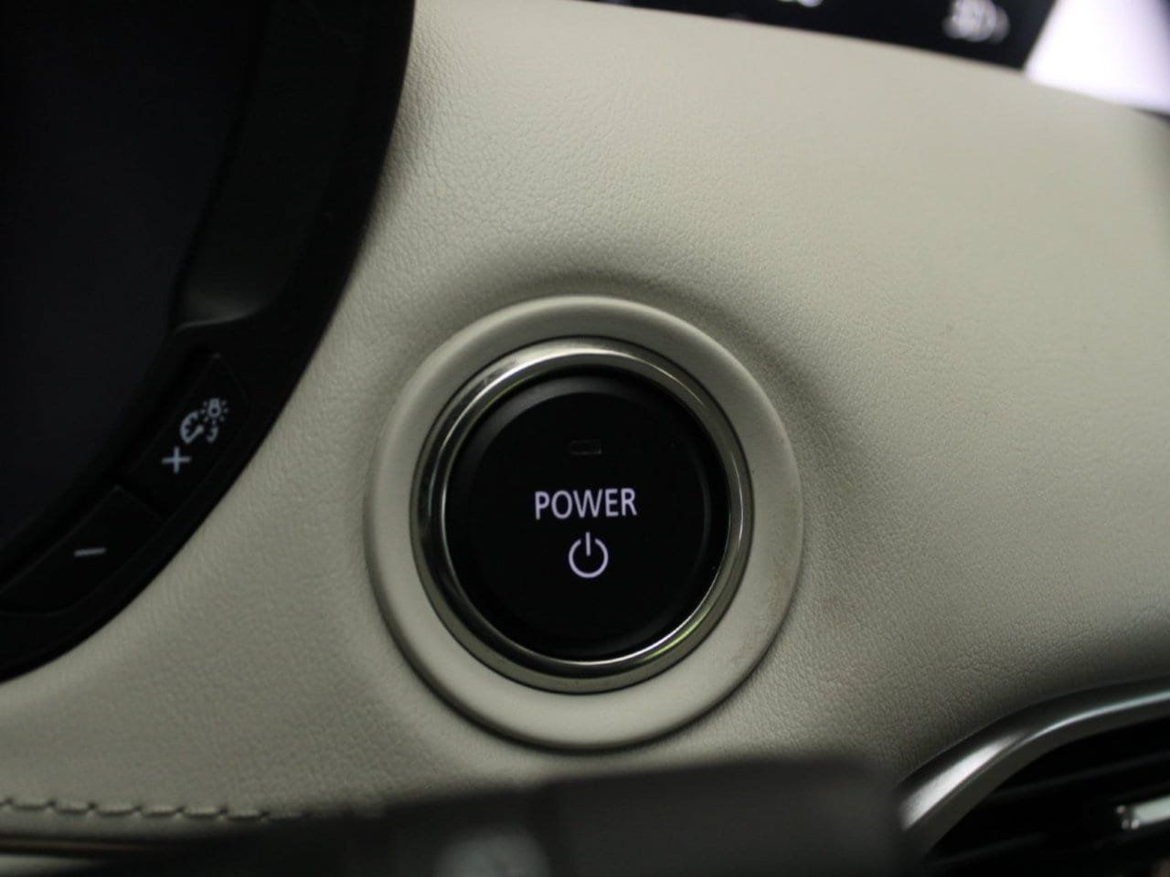 Used 2024 MAZDA CX-90 Plug-In Hybrid w/ Premium Plus AWD/4WD image 31