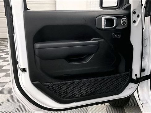 Used 2024 Jeep Wrangler Unlimited Sport AWD/4WD image 19