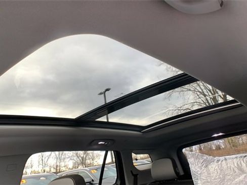 Used 2019 GMC Terrain SLE image 18