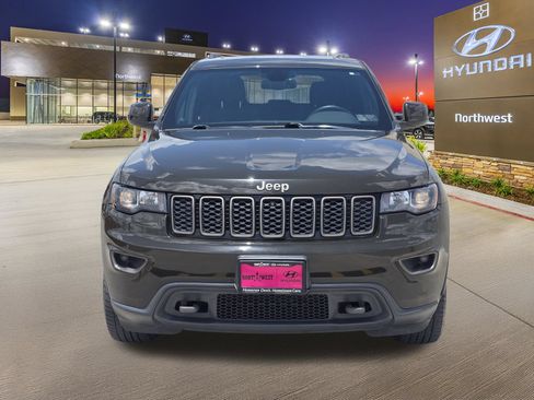 Used 2016 Jeep Grand Cherokee Laredo 75th Anniversary AWD/4WD image 5