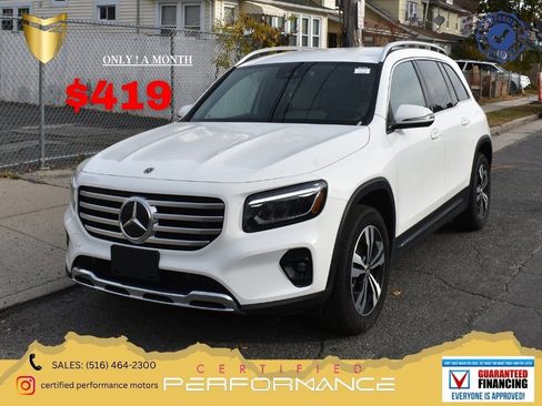 Used 2025 Mercedes-Benz GLB 250 4MATIC image 1