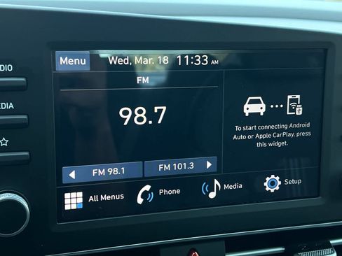 Certified 2025 Hyundai Elantra Sport image 18