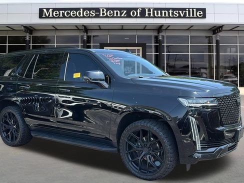 Used 2021 Cadillac Escalade Premium Luxury AWD/4WD image 1