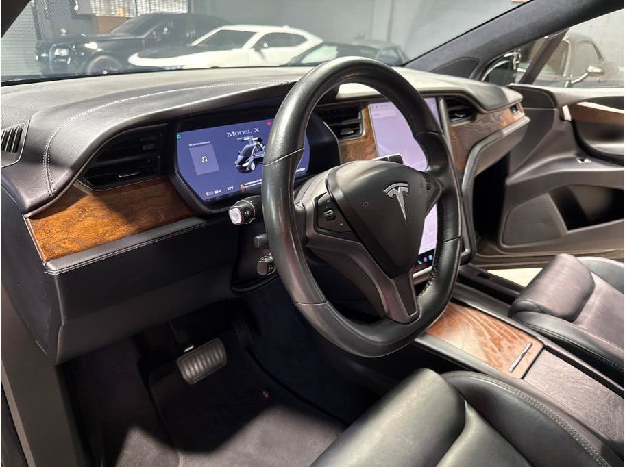 Used 2021 Tesla Model X Long Range AWD/4WD image 6