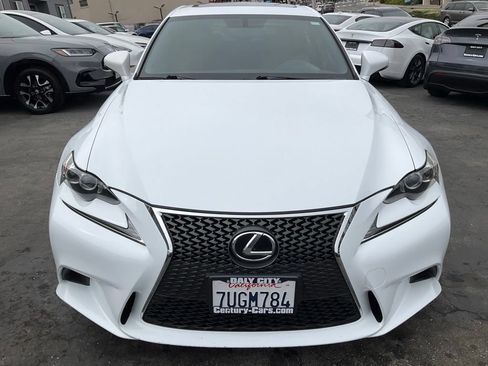 Used 2016 Lexus IS 200t w/ F Sport Package RWD image 2