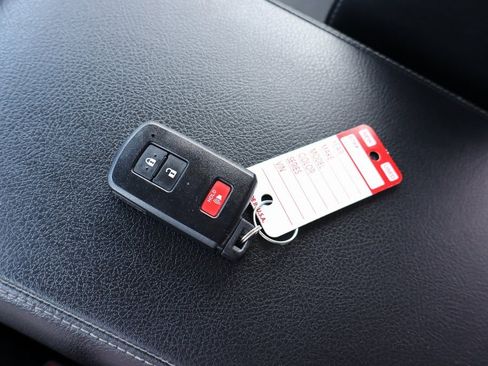 Used 2020 Toyota 4Runner Nightshade image 41