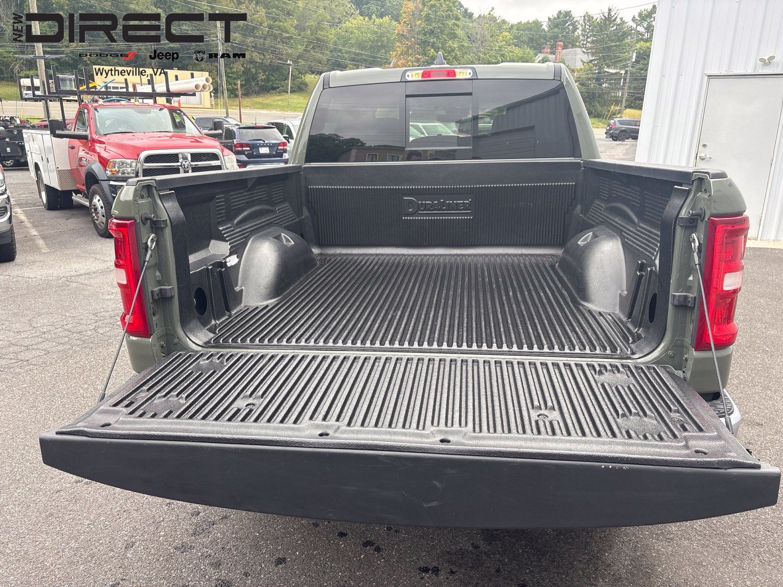 Used 2026 RAM 1500 Laramie AWD/4WD image 6