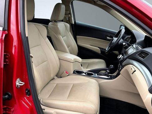 Used 2017 Acura ILX w/ Premium Package image 7