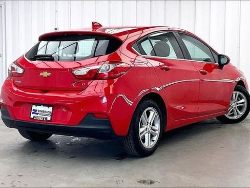 Used 2017 Chevrolet Cruze LT w/ Convenience Package FWD image 12