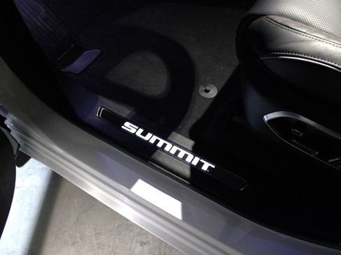 New 2026 Jeep Grand Cherokee Summit w/ MOPAR Finishing Package AWD/4WD image 30