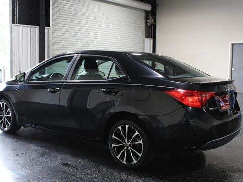 Used 2019 Toyota Corolla SE FWD image 6