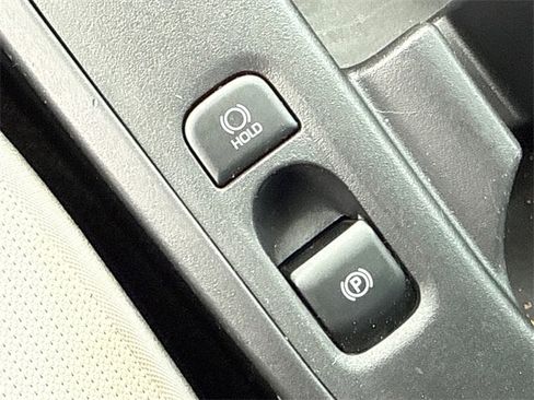 Used 2024 Toyota Corolla LE image 29