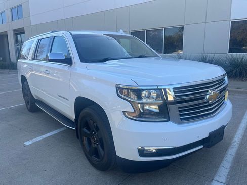 Used 2016 Chevrolet Suburban LTZ image 2