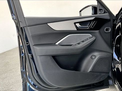 Certified 2025 Acura MDX SH-AWD image 22