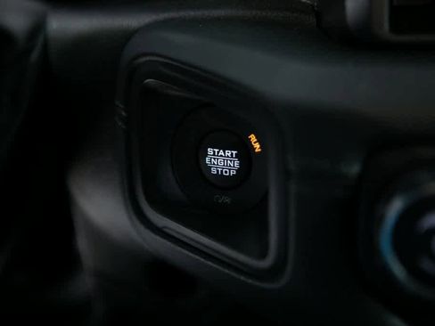 Used 2024 Jeep Wrangler Sahara image 22