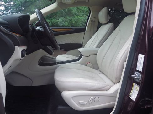 Used 2016 Lincoln MKC Reserve w/ Lincoln MKC Climate Package AWD/4WD image 39