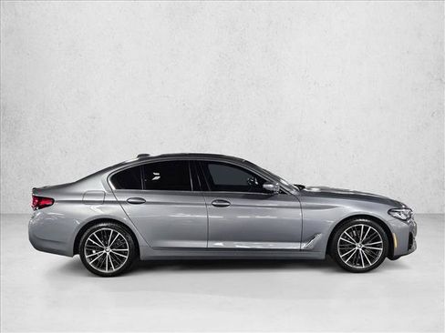 Used 2023 BMW 530i w/ Premium Package RWD image 4