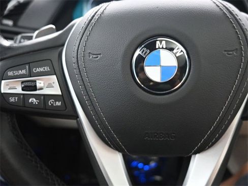 Used 2019 BMW X5 xDrive40i w/ Luxury Seating Package image 25