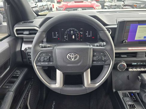 Certified 2025 Toyota 4Runner SR5 image 19