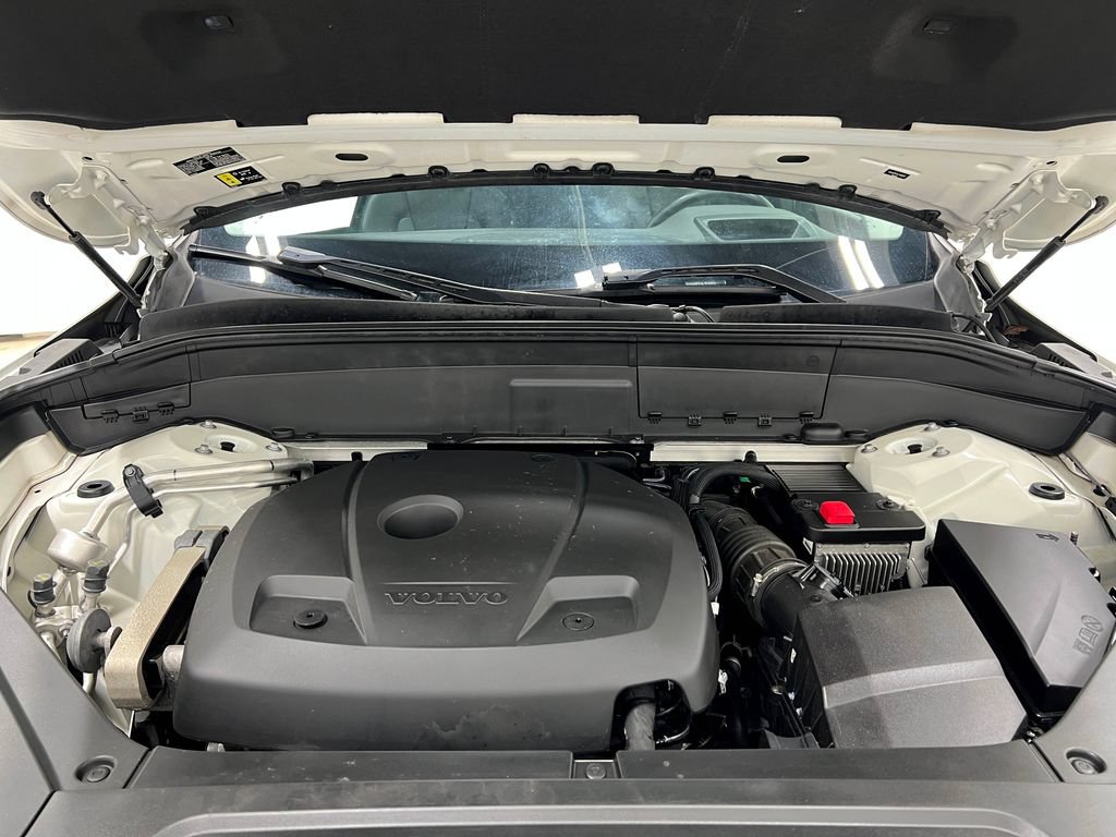 Used 2020 Volvo XC90 T6 Momentum AWD/4WD image 31