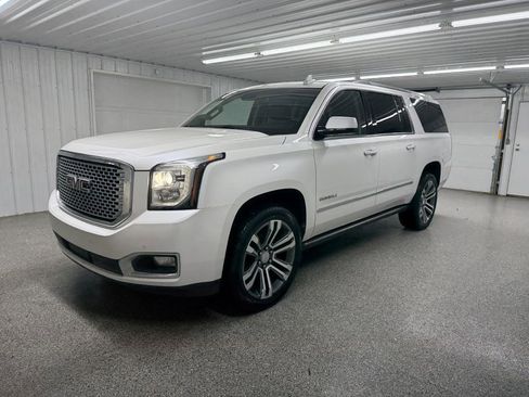 Used 2017 GMC Yukon XL Denali w/ Open Road Package image 3
