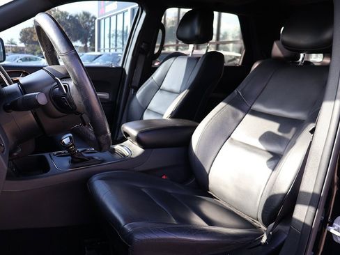 Used 2020 Dodge Durango GT image 30