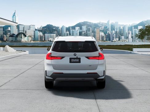 New 2026 BMW X1 xDrive28i image 5