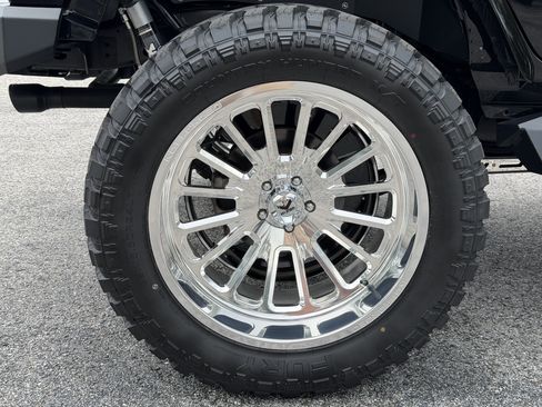 Used 2024 Jeep Wrangler Unlimited Rubicon AWD/4WD image 27