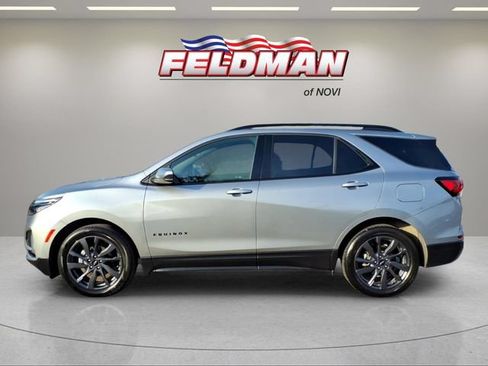 Used 2024 Chevrolet Equinox RS FWD image 2