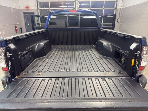 Used 2014 Toyota Tacoma 4x4 Double Cab image 27