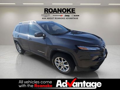 Used 2016 Jeep Cherokee Latitude w/ Safety/Convenience Group