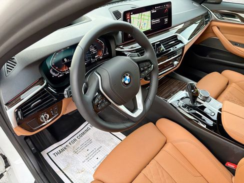 Used 2023 BMW 530i w/ Premium Package image 26