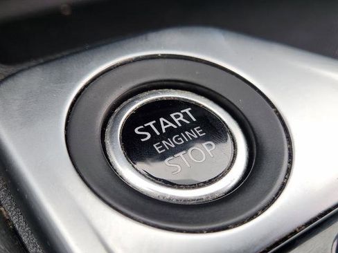Certified 2024 Nissan Sentra SR FWD image 17