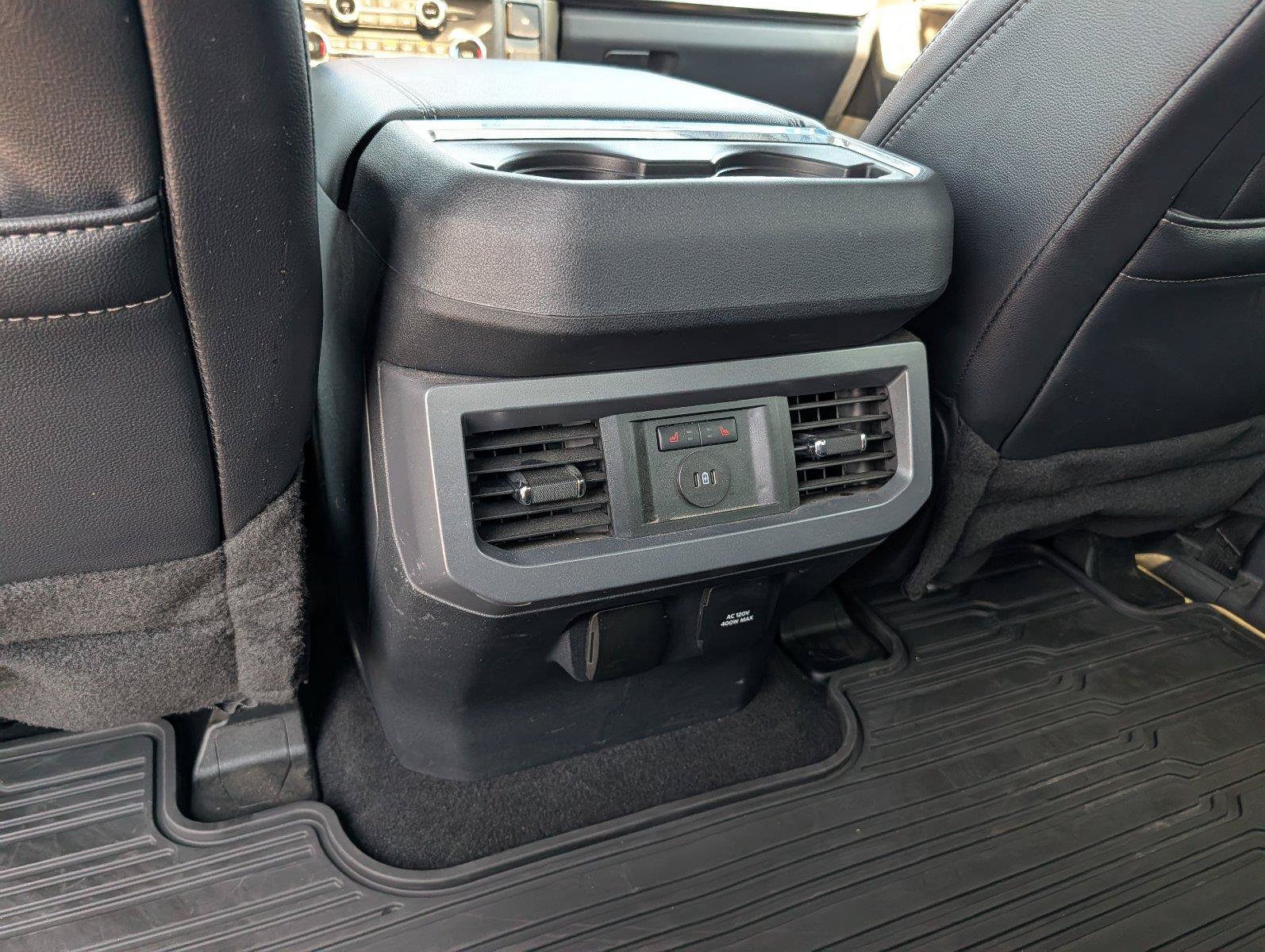 Used 2024 Ford F250 Lariat w/ Lariat Ultimate Package AWD/4WD image 33
