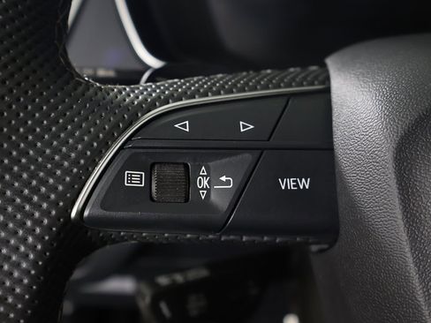 Used 2023 Audi SQ5 Premium Plus w/ Premium Plus Package image 45