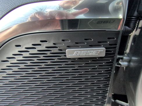 Used 2026 Chevrolet Traverse RS FWD image 23