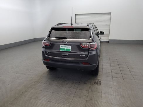 Used 2017 Jeep Compass Latitude w/ Popular Equipment Group AWD/4WD image 7
