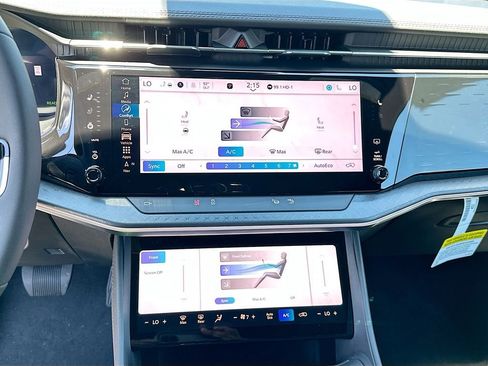 New 2025 Jeep Wagoneer S Limited image 17