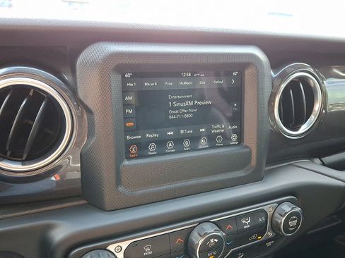 Used 2021 Jeep Wrangler Unlimited Sahara image 18