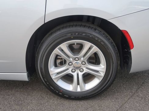 Used 2023 Dodge Charger SXT RWD image 13