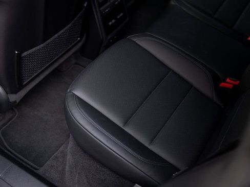 New 2025 Porsche Macan Electric image 29