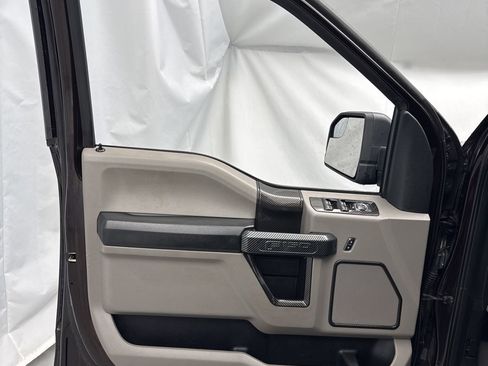 Used 2018 Ford F150 XL w/ Equipment Group 101A Mid image 15