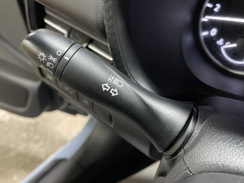 Used 2024 Nissan Sentra SR w/ Trunk Package image 19