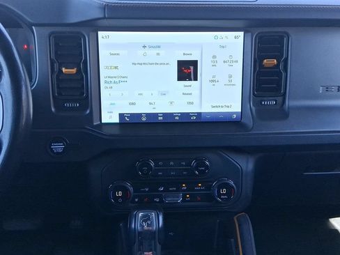 Used 2024 Ford Bronco Badlands AWD/4WD image 18